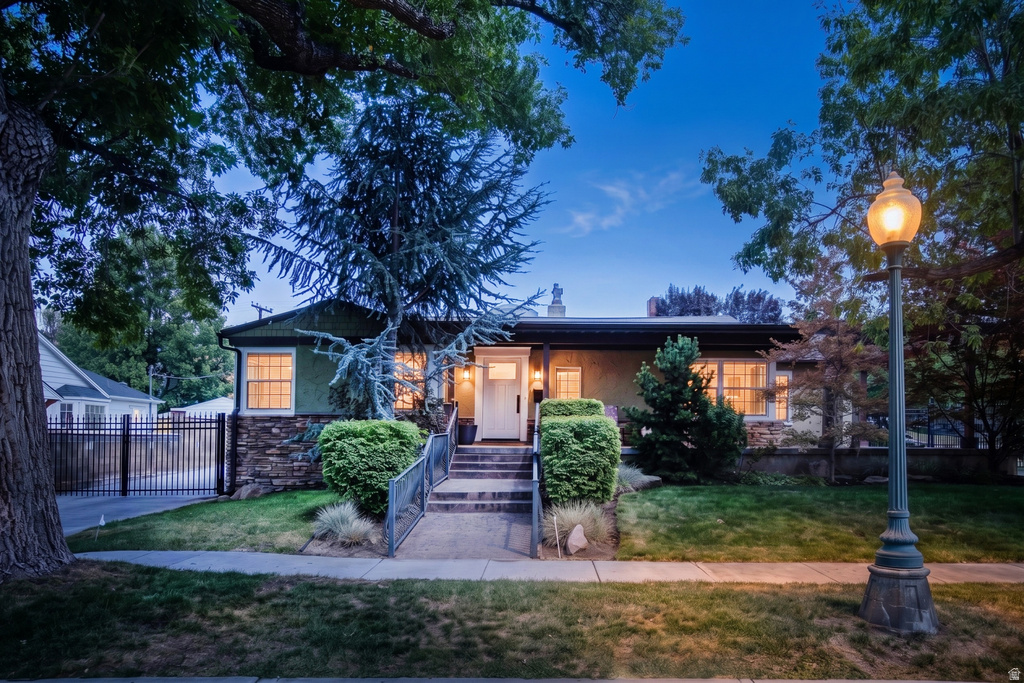 2325 S Wellington St E, Salt Lake City, UT 84106