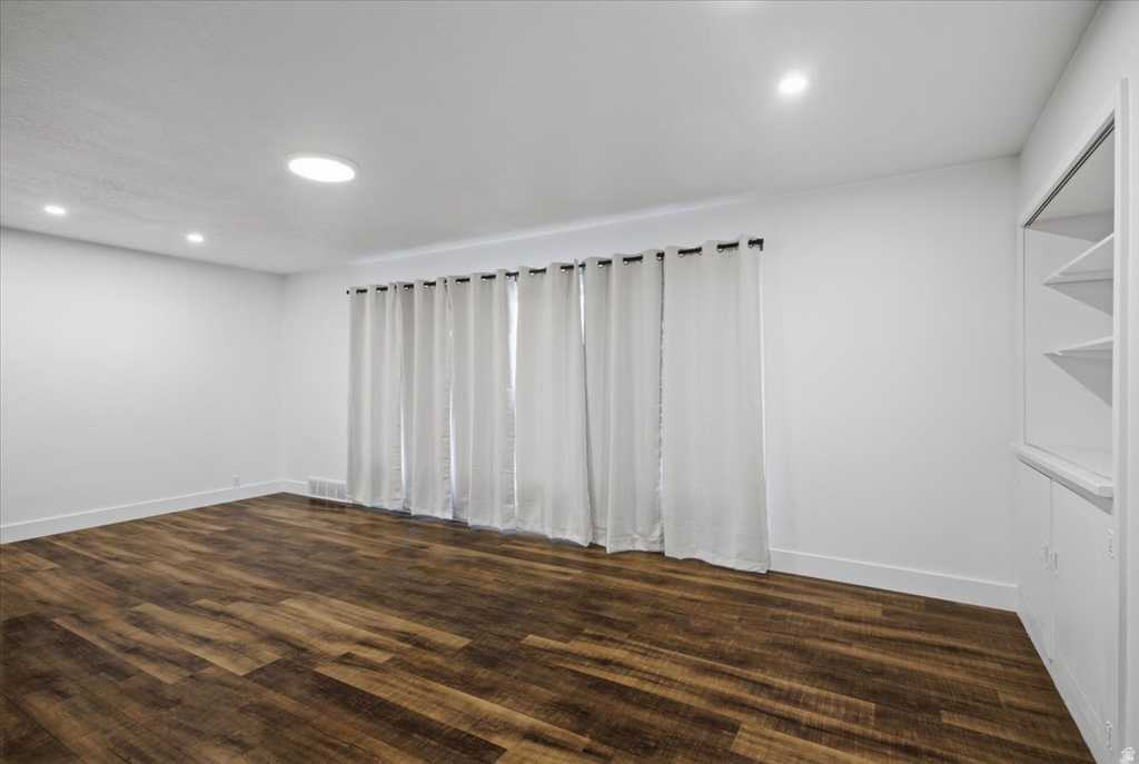 9 SYLVIA DR photo 3