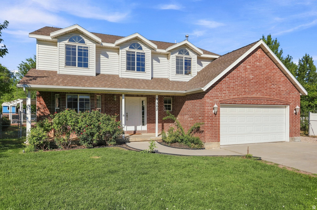 3207 N PELICAN DR, Farr West