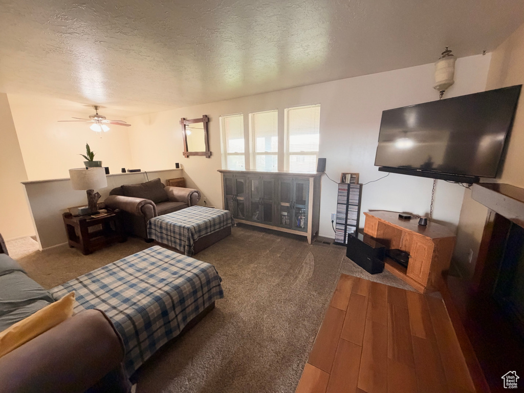 4157 W 300 N photo 4