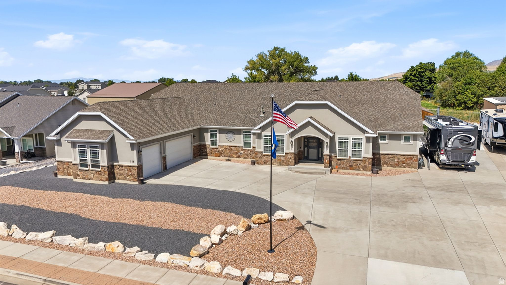 278 E LARSEN LN photo 2