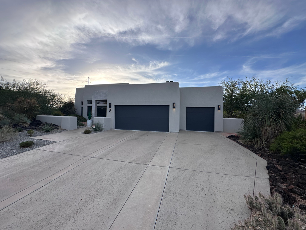 8 BASALT CIR photo 3