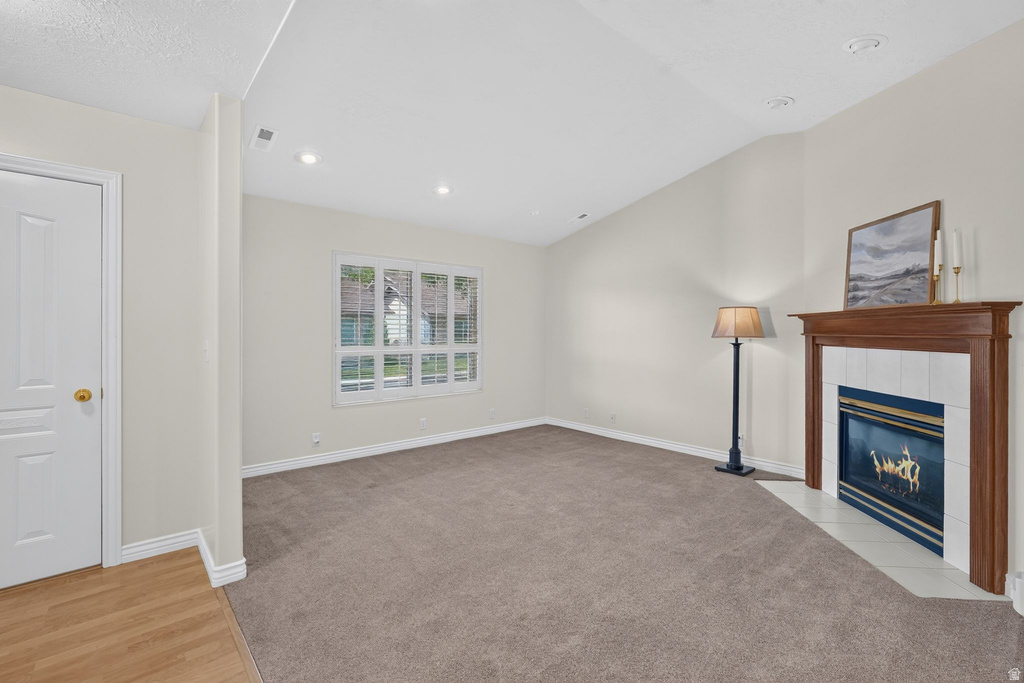 260 RIVER COVE DR photo 3