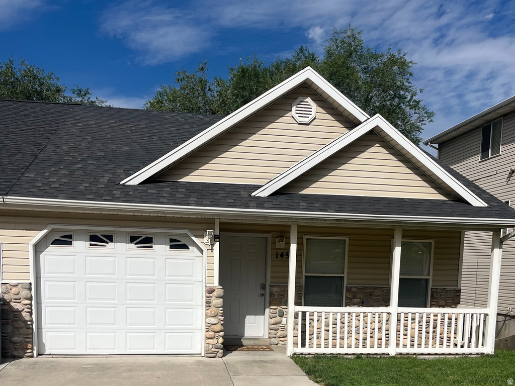 1493 N 150 E photo 2