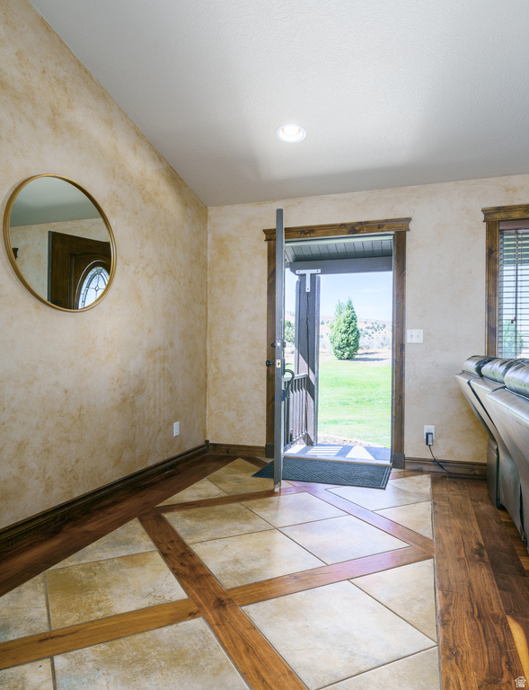 8432 N FACER MOUNTAIN DR photo 3