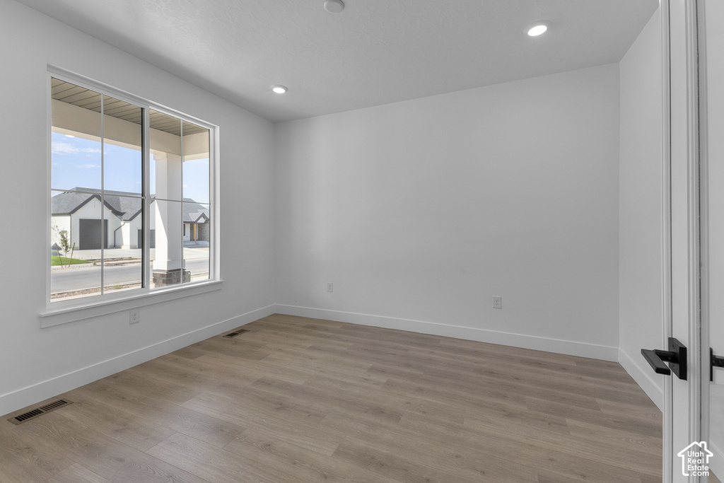 1585 E 1010 N photo 4