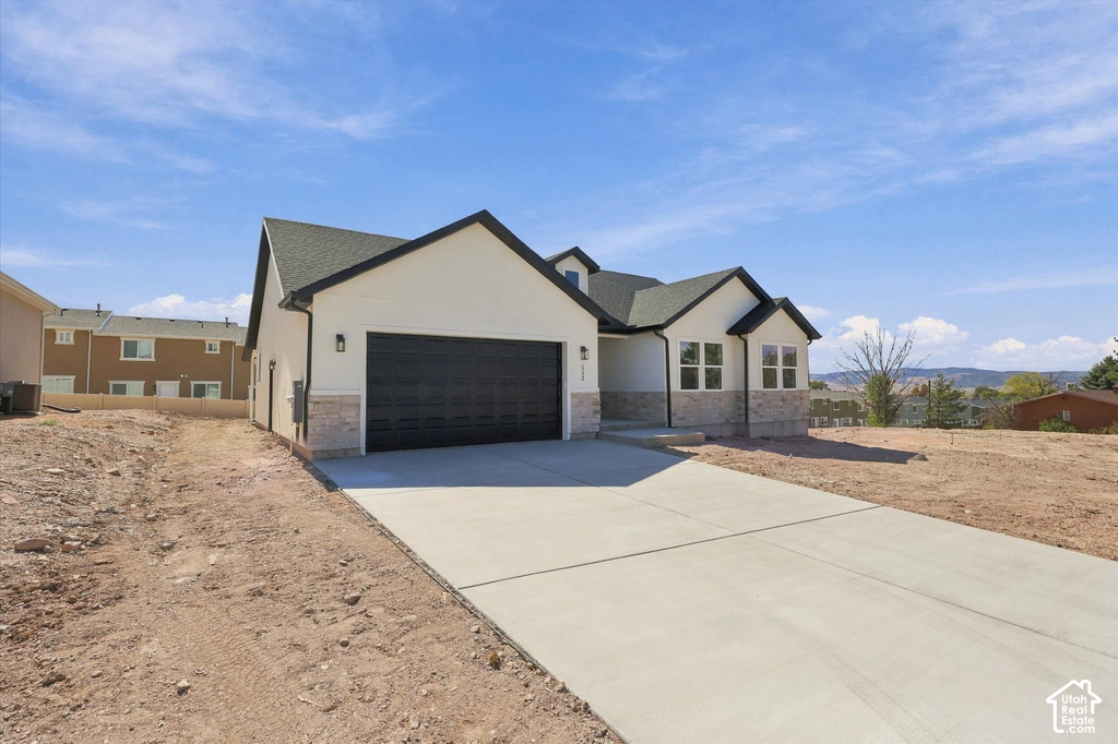 532 E 570 S photo 3