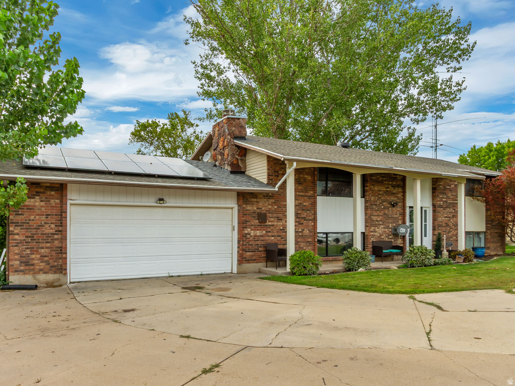 1029 N WALBURK E AVE photo 2