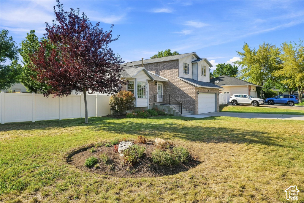 8168 S 2620 W photo 3