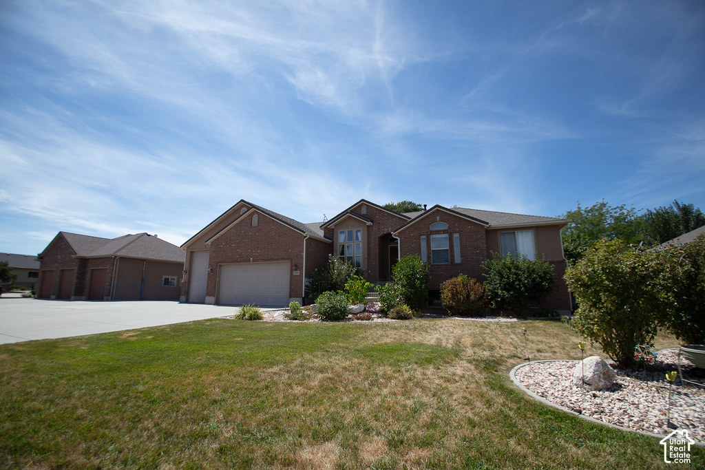 1825 N 3450 W photo 4