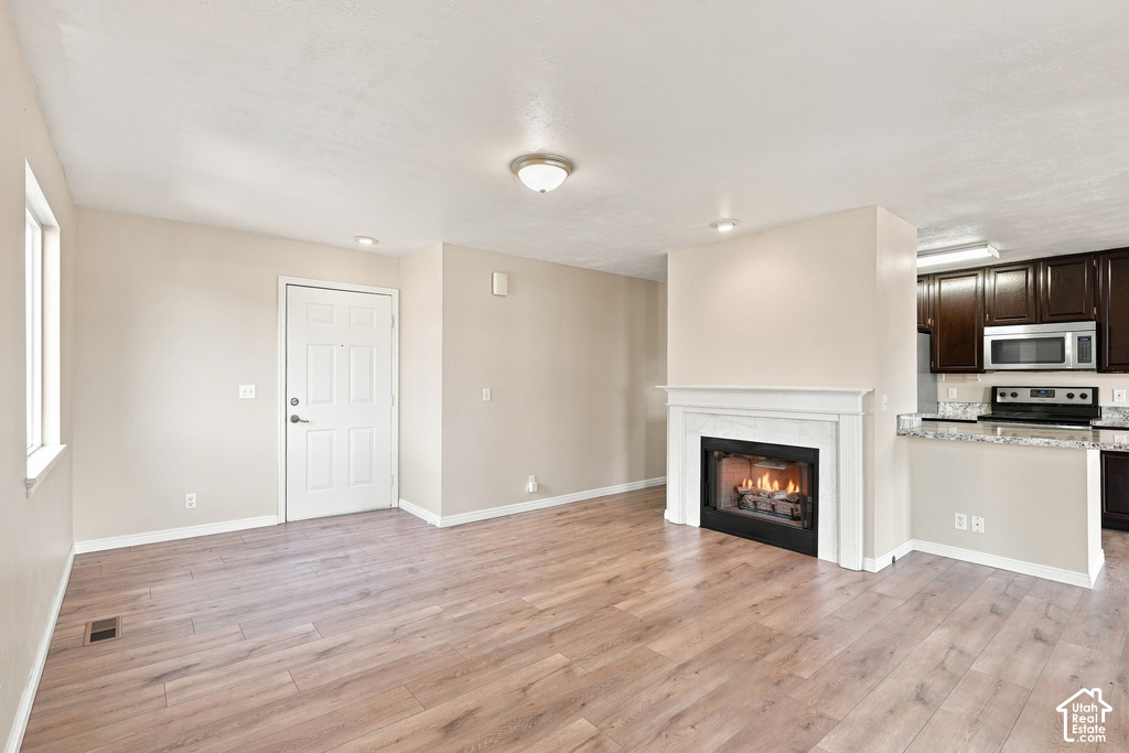 1360 W 6690 S photo 3
