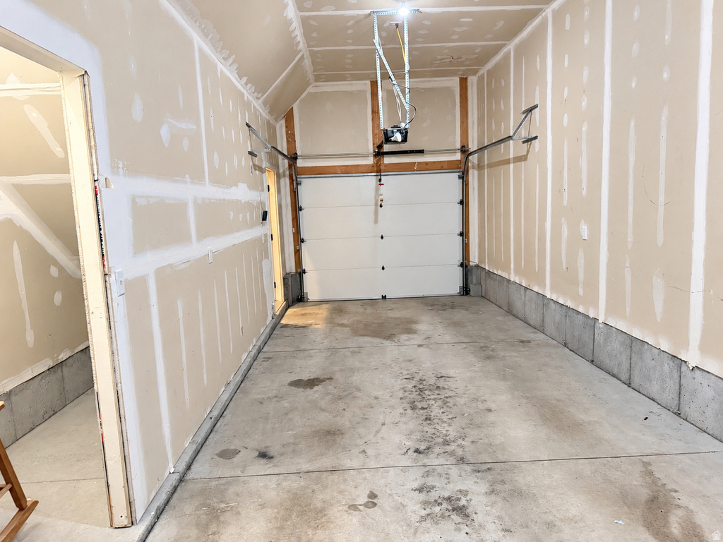 1132 S CANYON MEADOW DR photo 3