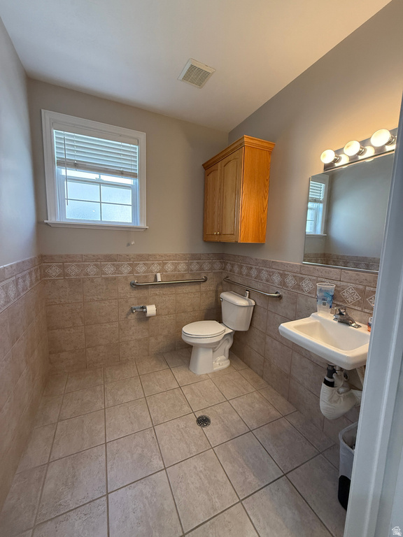1106 S UNION AVE photo 5