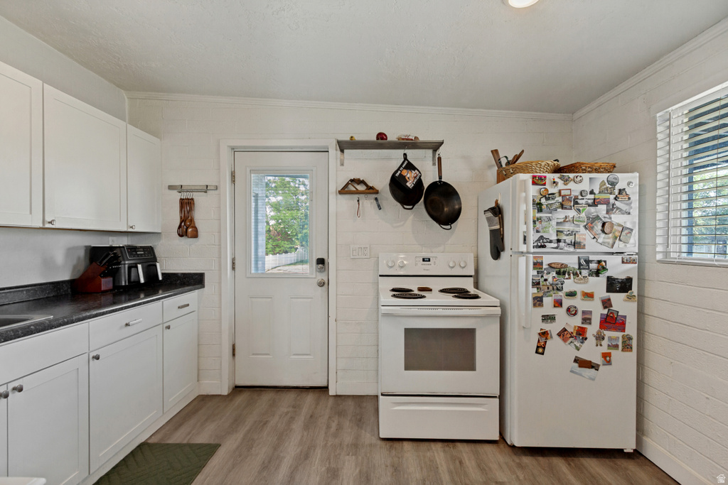 730 E GERANIUM ST photo 4
