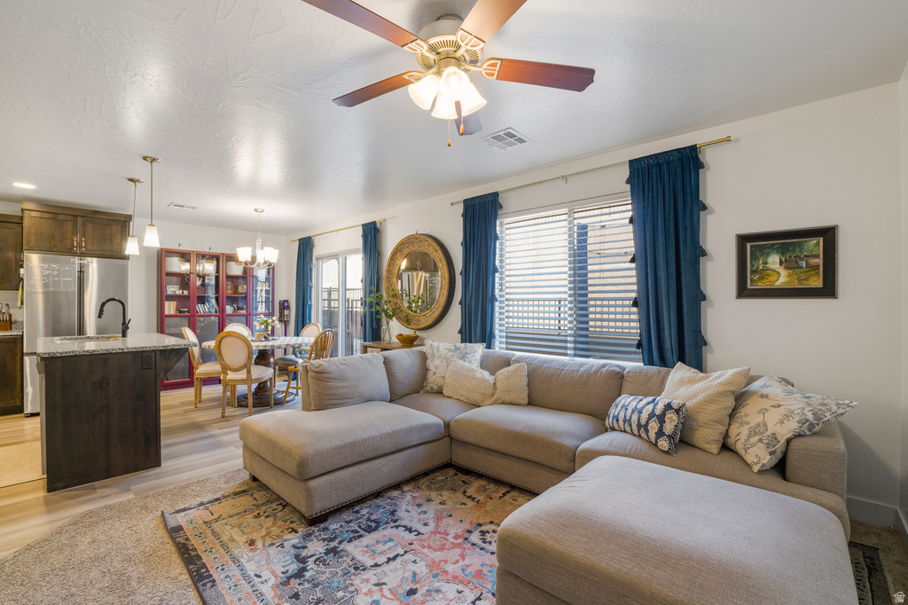 5814 S CHALLENGER WAY photo 4