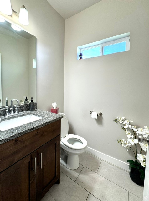 3232 N 3325 W photo 5