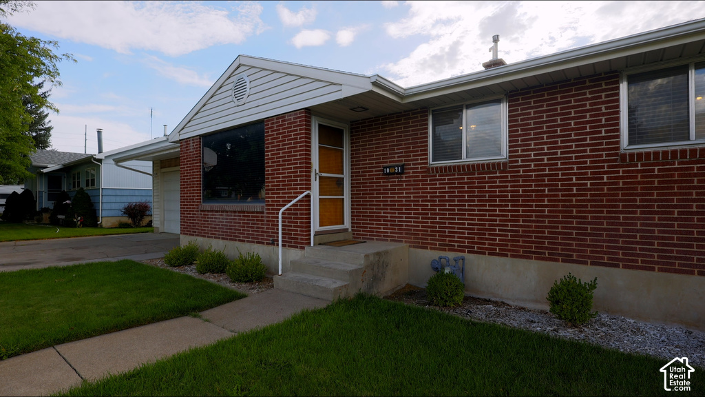 1031 N 500 E photo 2