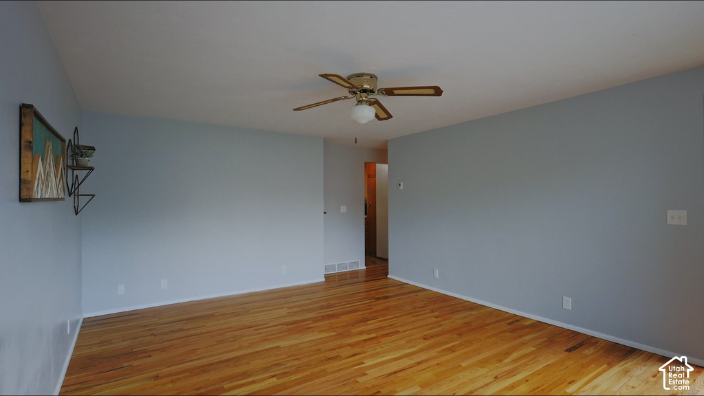 1031 N 500 E photo 3