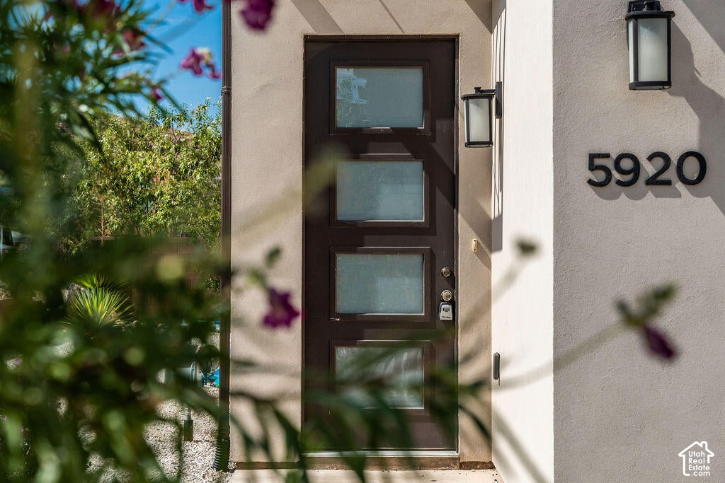 5920 S LEGOLAS LN photo 3
