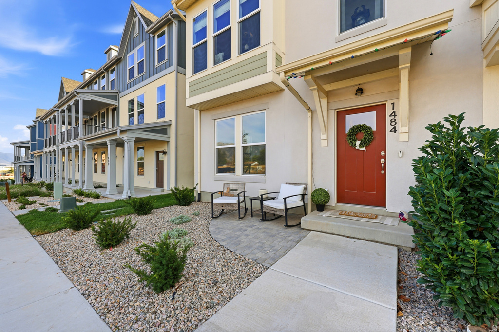 1484 N 1875 W photo 3