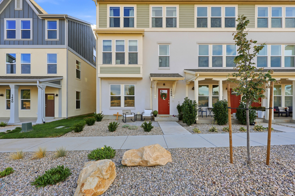 1484 N 1875 W photo 2