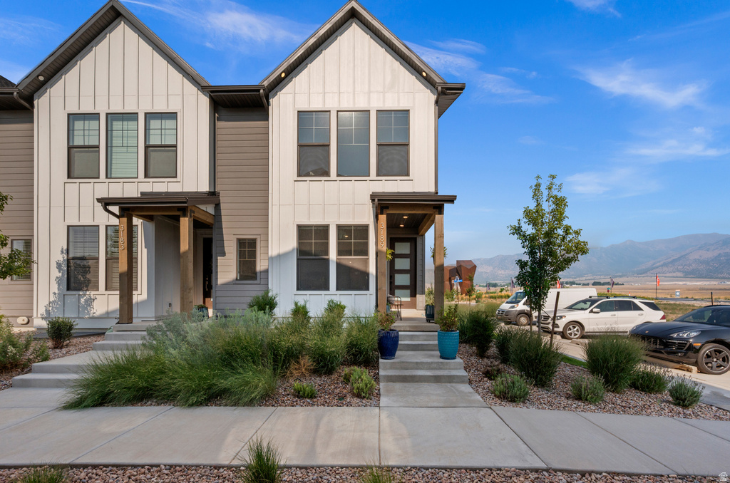 3189 N STARDEW ST photo 2