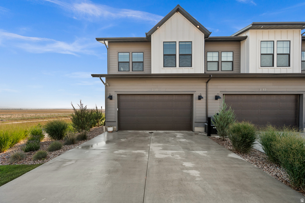 3189 N STARDEW ST photo 4