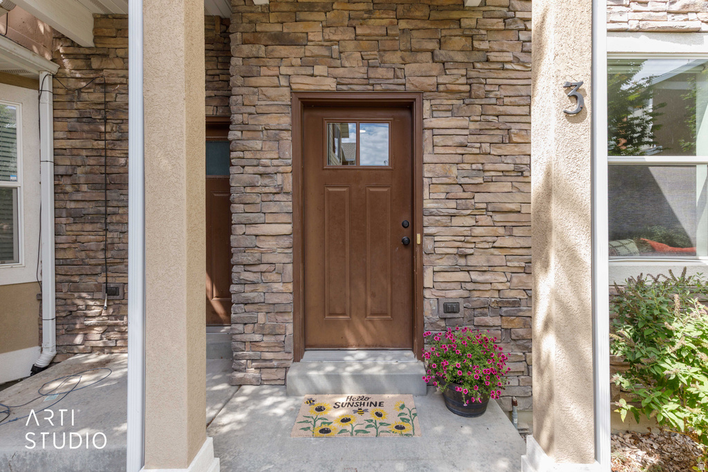 255 W 2700 N photo 4