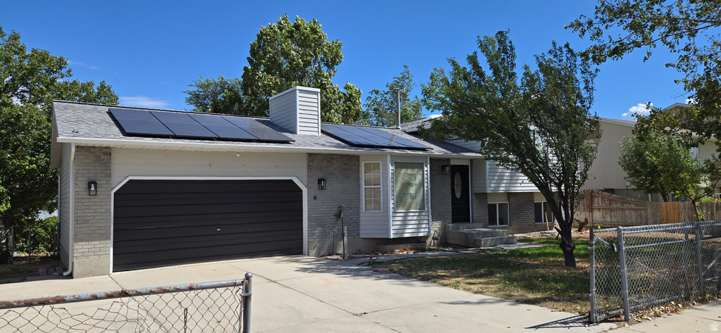 8202 W WESTBURY S DR photo 3