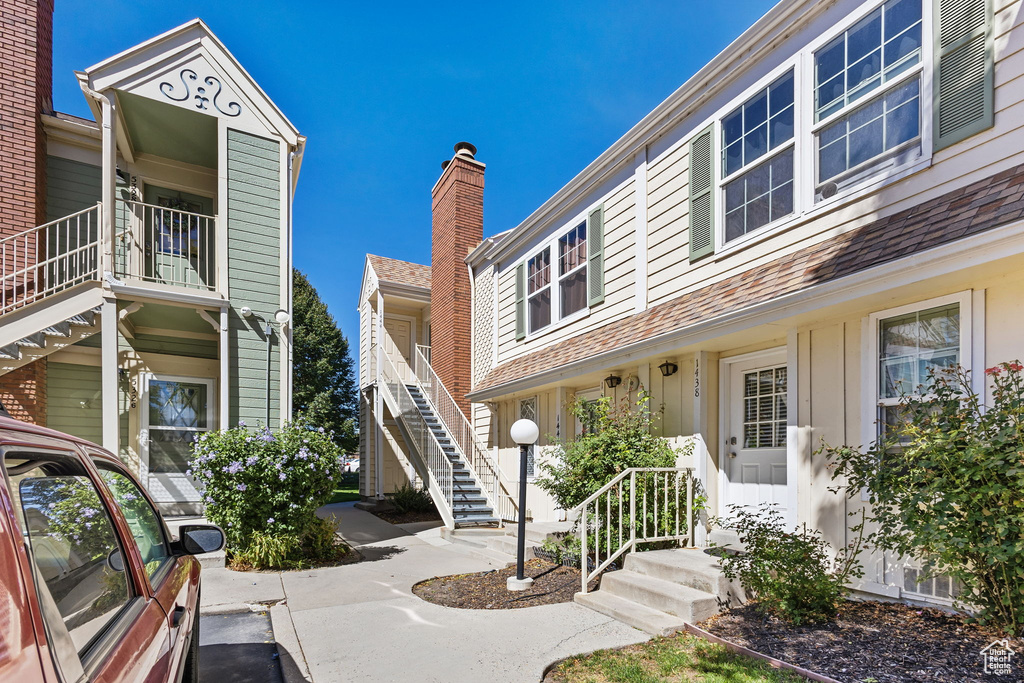 1444 W BEACON HILL E CIR photo 2