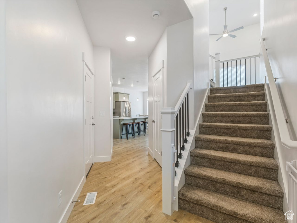 877 N PORTMAN WAY photo 3