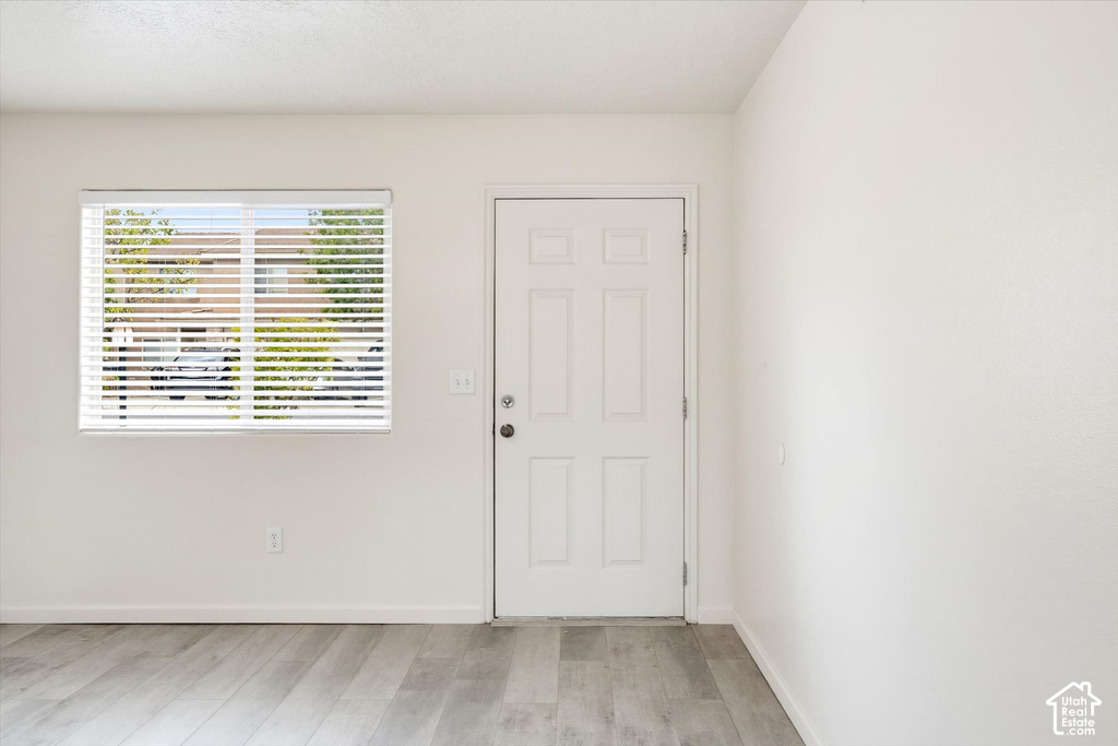 790 N 2720 E photo 5