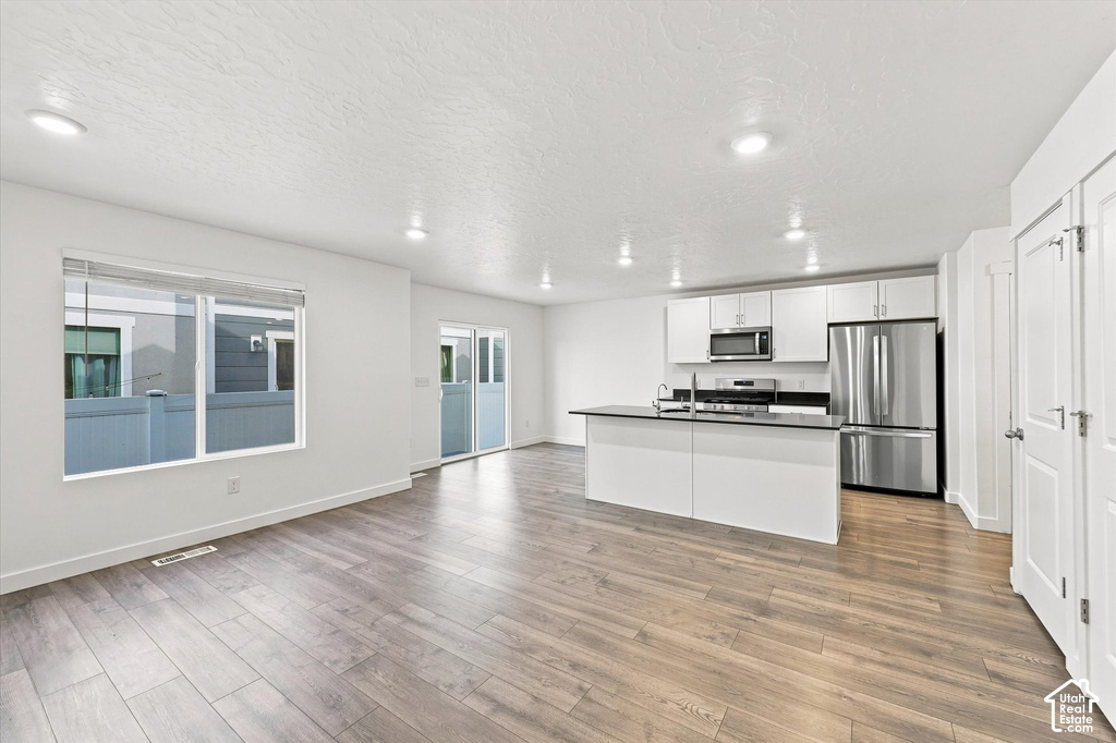 288 N STARBOARD DR photo 4
