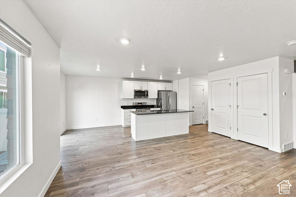 288 N STARBOARD DR photo 3