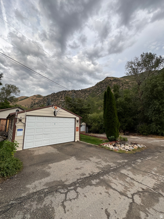 6633 E HOLIDAY HILLS RD photo 4