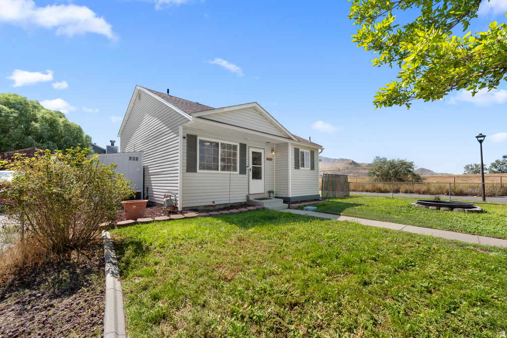 8083 W MELVILLE DR photo 3