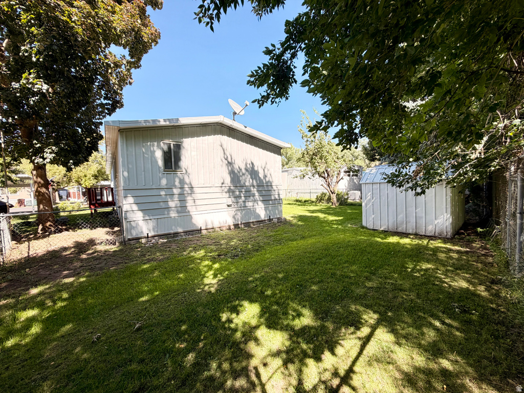 5100 S 1050 W photo 3