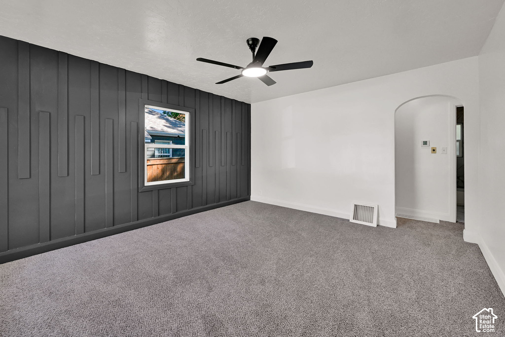 2320 TYLER AVE photo 5