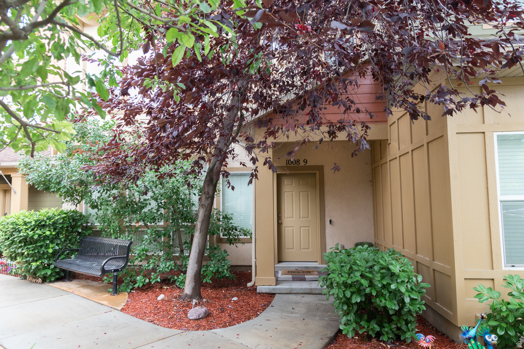 1008 N SHEPARD CREEK PKWY photo 2