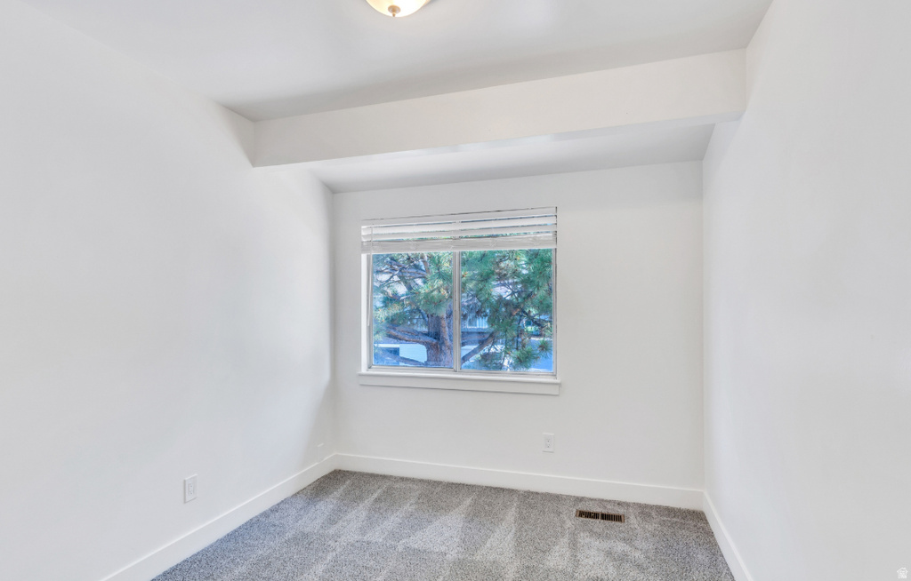 1129 W 650 N photo 4