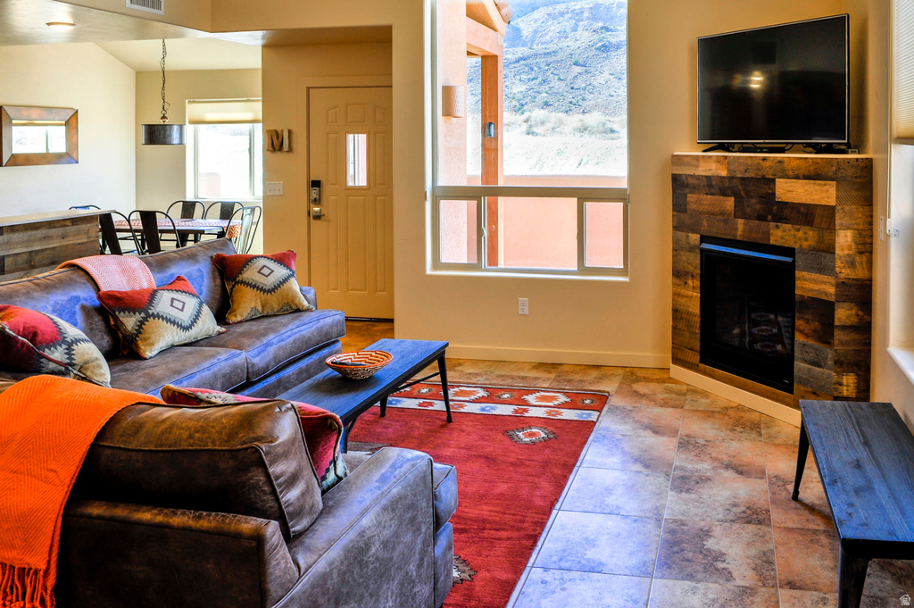 3862 DESERT WILLOW CIR photo 4