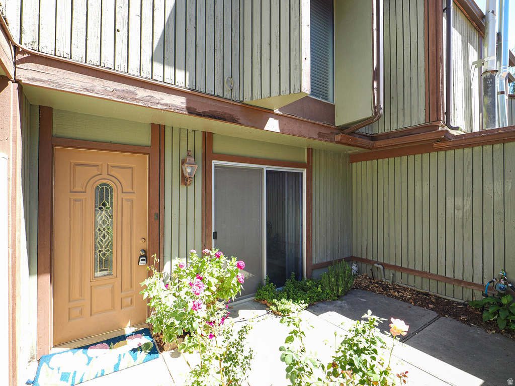 5477 S WILLOW LN photo 4