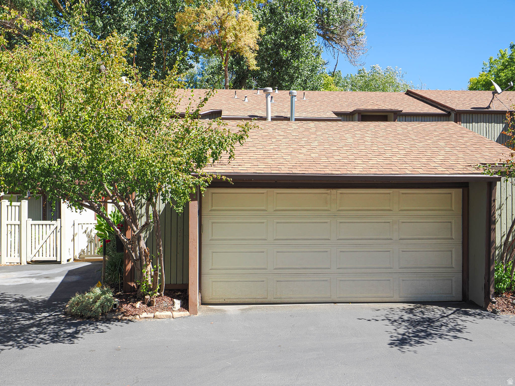 5477 S WILLOW LN photo 3
