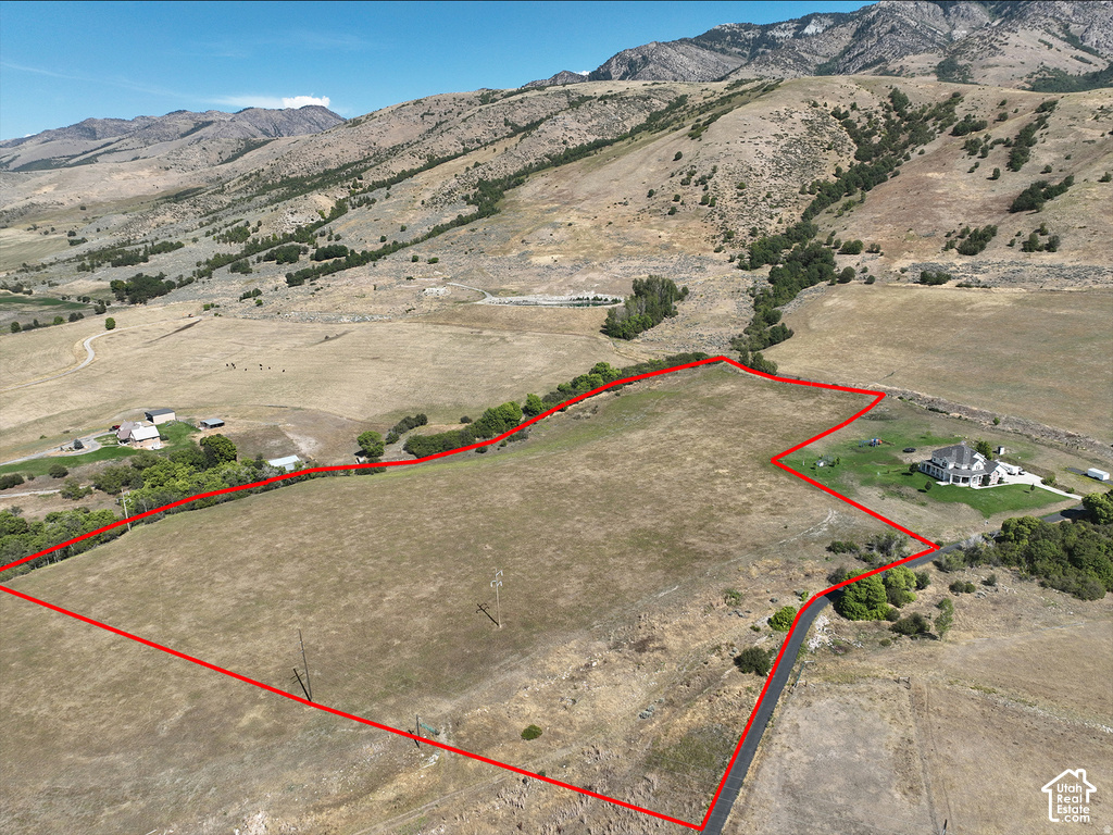 View photos for 2223 E Maple Leaf Dr 2223 E Maple Leaf Dr