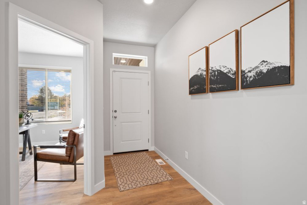 1885 W CENTER photo 3