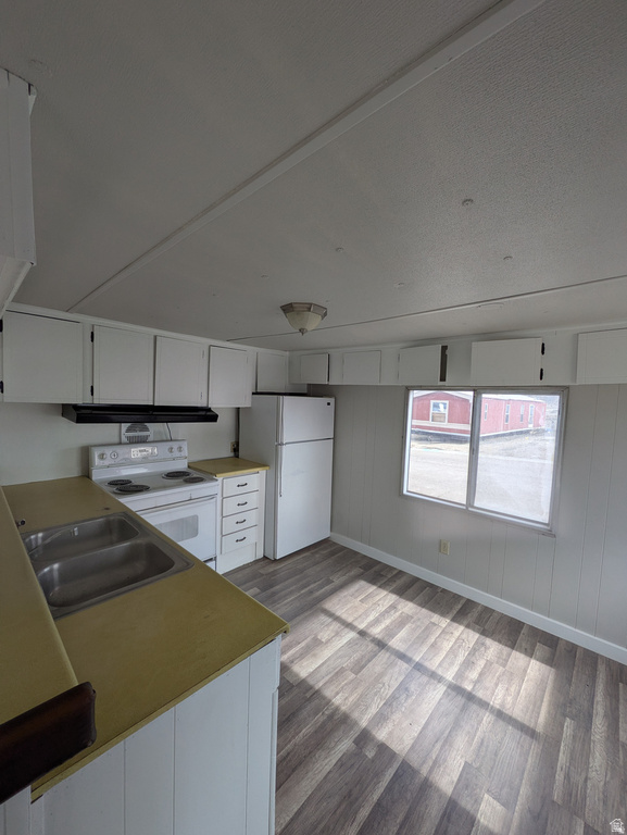 1101 S CARBON AVE photo 4