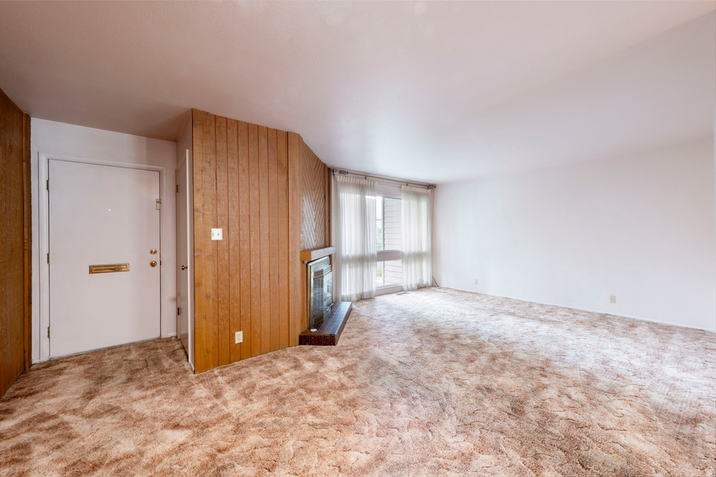 5686 S PARK E PL photo 4