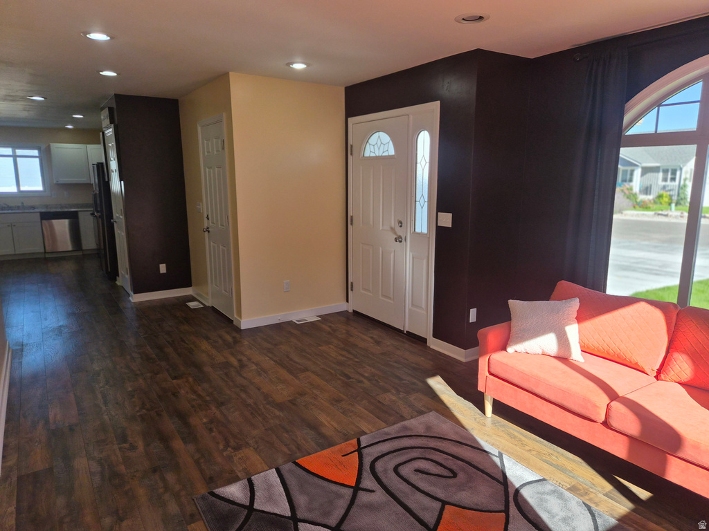 1069 HARRIS E LOOP photo 5