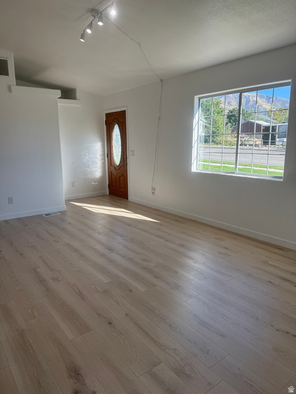 736 W 325 N photo 2