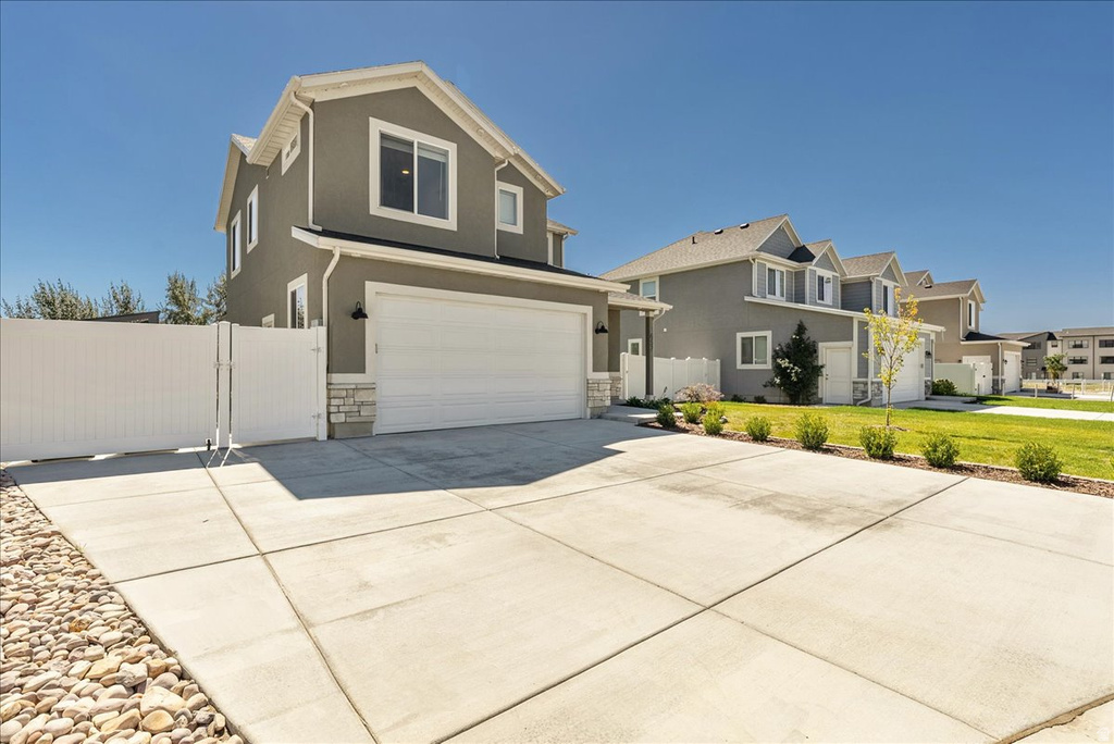 657 W 460 S photo 2